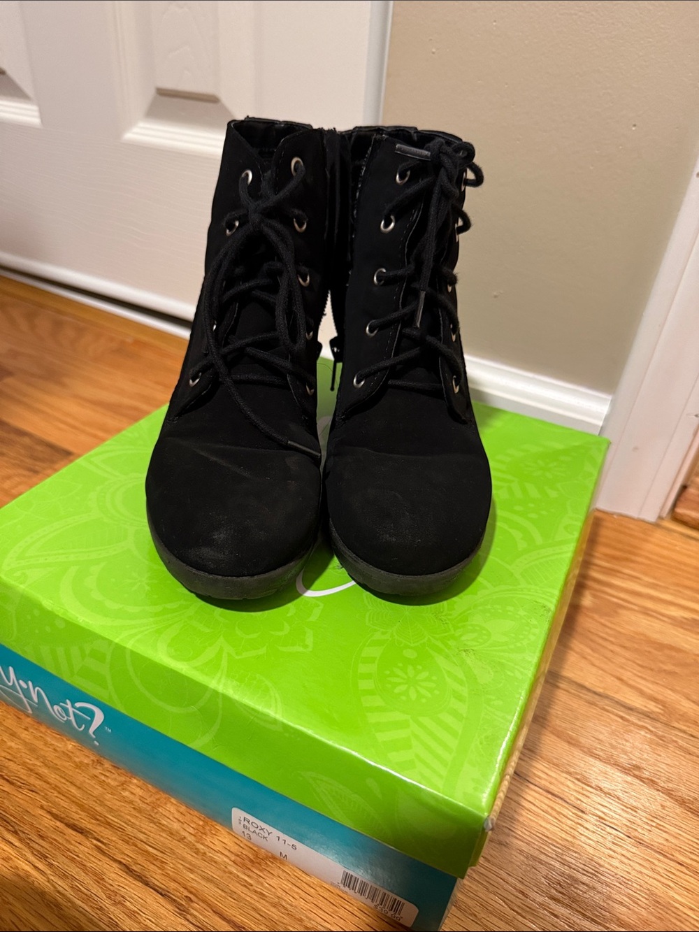Roxy Kids Black Lace-Up Ankle Boots
